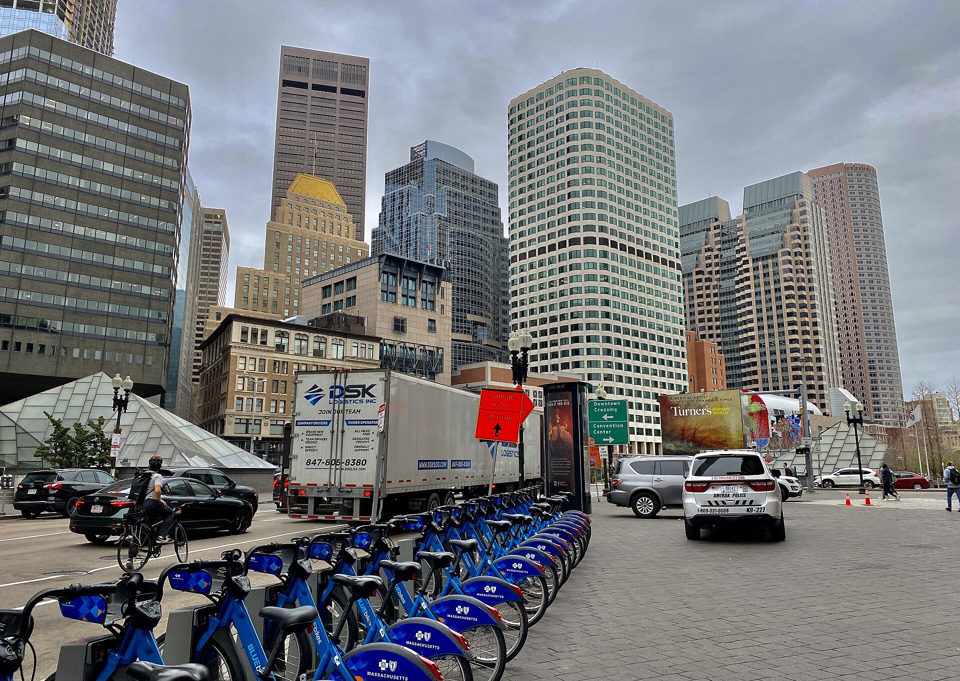 Fall in Boston 2026: foliage, markets, regattas, sports, and smart local planning